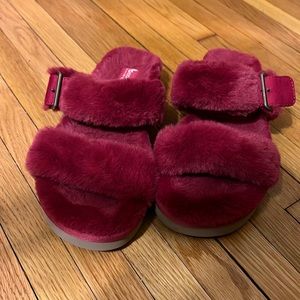 Koolaburra by Ugg Burgundy Sandals